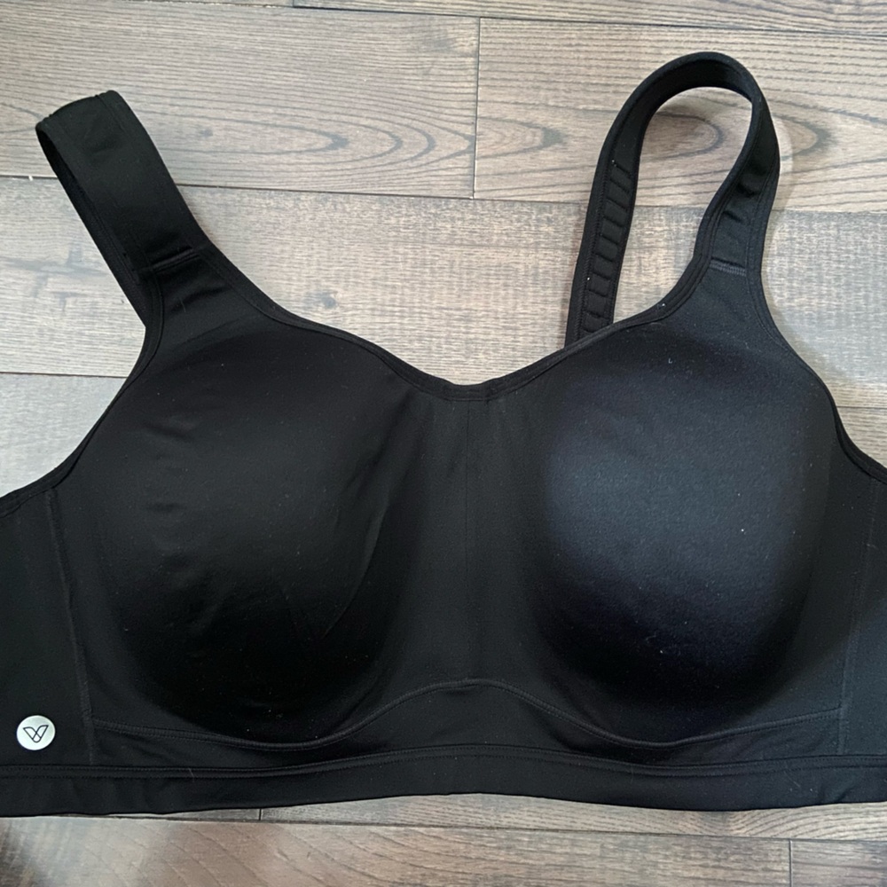EUC Black Livi Active Sports Bra 44DD